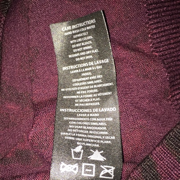 Buffalo David Bitton Ladies Lalita Plum Leo V-Neck Sweater Size Small NWT - Picture 14 of 15